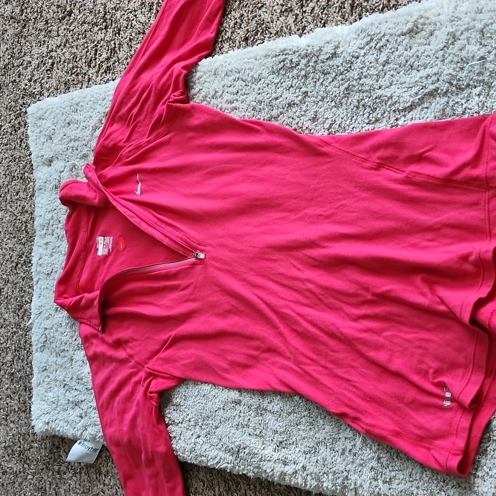Nike pull over